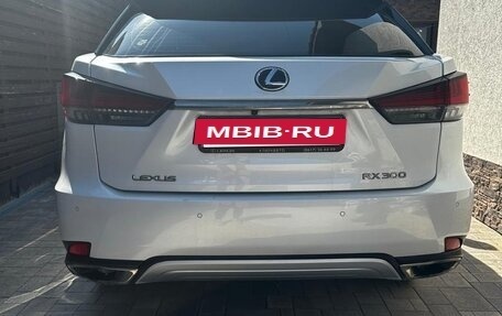 Lexus RX IV рестайлинг, 2019 год, 5 100 000 рублей, 7 фотография