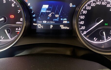 Toyota Camry, 2021 год, 4 150 000 рублей, 8 фотография