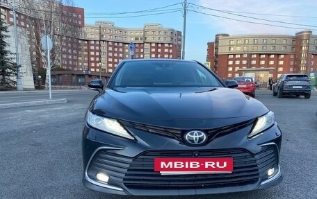 Toyota Camry, 2021 год, 4 150 000 рублей, 3 фотография