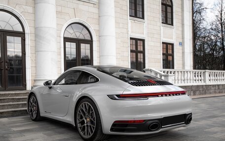 Porsche 911, 2020 год, 18 000 000 рублей, 6 фотография