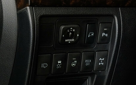 Toyota Land Cruiser 200, 2012 год, 5 149 000 рублей, 30 фотография
