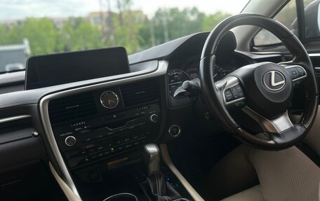 Lexus RX IV рестайлинг, 2019 год, 4 300 000 рублей, 12 фотография