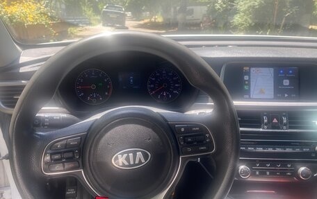 KIA Optima IV, 2017 год, 1 650 000 рублей, 6 фотография
