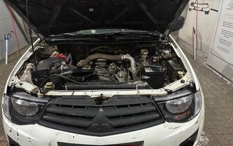 Mitsubishi L200 IV рестайлинг, 2013 год, 799 000 рублей, 6 фотография