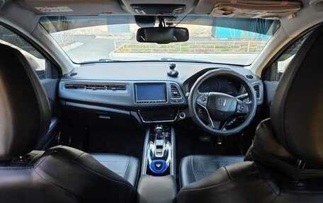 Honda Vezel, 2018 год, 1 900 000 рублей, 9 фотография
