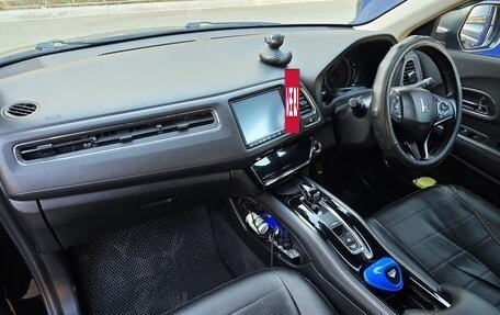 Honda Vezel, 2018 год, 1 900 000 рублей, 8 фотография