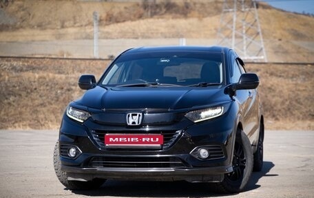 Honda Vezel, 2018 год, 1 900 000 рублей, 25 фотография