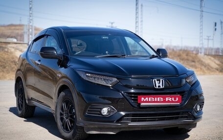 Honda Vezel, 2018 год, 1 900 000 рублей, 19 фотография
