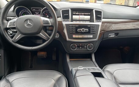 Mercedes-Benz M-Класс, 2012 год, 2 590 000 рублей, 10 фотография