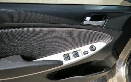 Hyundai Solaris II рестайлинг, 2011 год, 620 000 рублей, 9 фотография