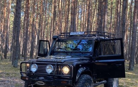 Land Rover Defender I, 2010 год, 2 700 000 рублей, 3 фотография