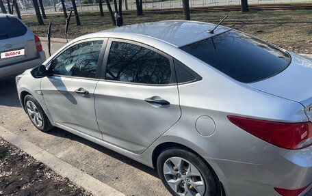 Hyundai Solaris II рестайлинг, 2015 год, 1 000 000 рублей, 6 фотография