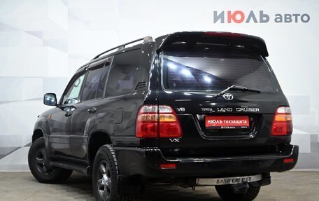 Toyota Land Cruiser 100 рестайлинг 2, 2002 год, 1 690 000 рублей, 4 фотография