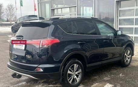 Toyota RAV4, 2018 год, 2 370 000 рублей, 6 фотография