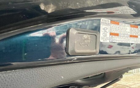 Toyota RAV4, 2018 год, 2 370 000 рублей, 20 фотография