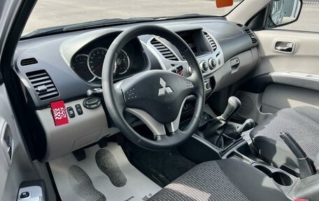 Mitsubishi L200 IV рестайлинг, 2011 год, 1 199 999 рублей, 10 фотография