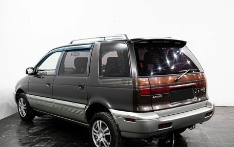 Mitsubishi Chariot III, 1993 год, 6 фотография