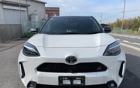 Toyota Yaris Cross, 2021 год, 1 635 000 рублей, 2 фотография