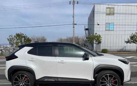 Toyota Yaris Cross, 2021 год, 1 635 000 рублей, 4 фотография