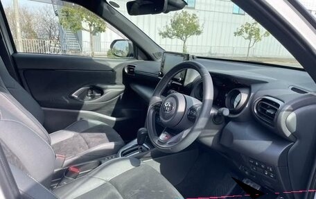Toyota Yaris Cross, 2021 год, 1 635 000 рублей, 9 фотография