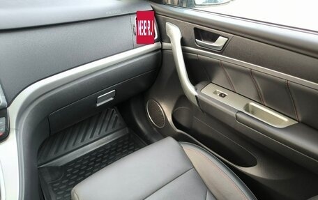 Haval H6, 2017 год, 1 270 000 рублей, 14 фотография