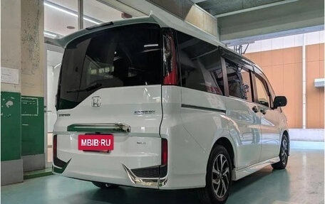 Honda Stepwgn IV, 2020 год, 1 920 000 рублей, 5 фотография