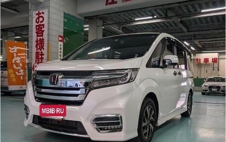 Honda Stepwgn IV, 2020 год, 1 920 000 рублей, 2 фотография