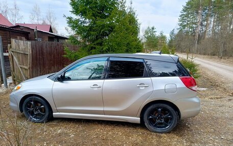 Toyota Matrix, 2003 год, 530 000 рублей, 2 фотография