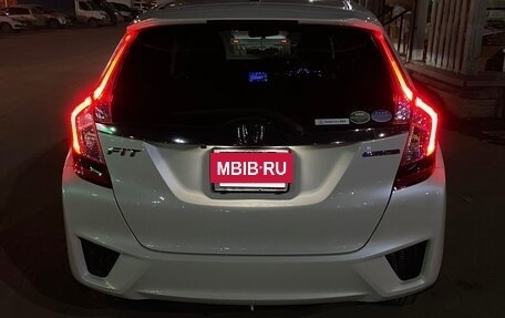 Honda Fit III, 2013 год, 1 030 000 рублей, 2 фотография