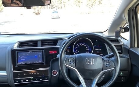 Honda Fit III, 2013 год, 1 030 000 рублей, 28 фотография