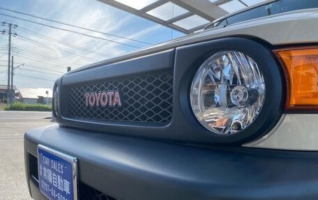 Toyota FJ Cruiser, 2018 год, 3 800 000 рублей, 13 фотография