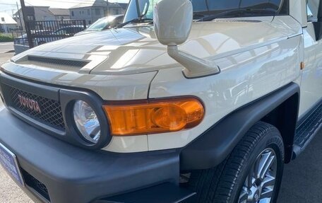 Toyota FJ Cruiser, 2018 год, 3 800 000 рублей, 9 фотография