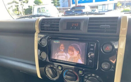 Toyota FJ Cruiser, 2018 год, 3 800 000 рублей, 27 фотография