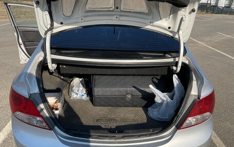 Hyundai Solaris II рестайлинг, 2011 год, 970 000 рублей, 9 фотография