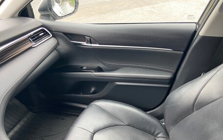 Toyota Camry, 2019 год, 3 300 000 рублей, 26 фотография