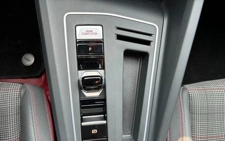 Volkswagen Golf GTI, 2022 год, 2 450 011 рублей, 13 фотография