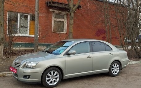 Toyota Avensis III рестайлинг, 2006 год, 700 000 рублей, 1 фотография