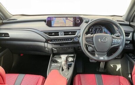 Lexus UX I, 2021 год, 2 500 000 рублей, 12 фотография
