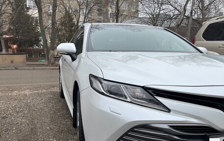 Toyota Camry, 2018 год, 2 800 000 рублей, 5 фотография