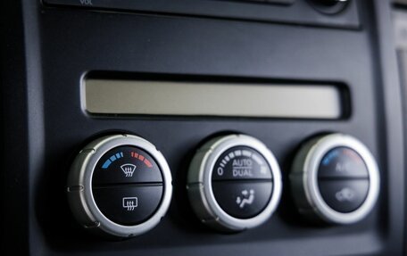Nissan Navara (Frontier), 2013 год, 2 198 000 рублей, 19 фотография