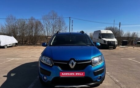 Renault Sandero II рестайлинг, 2015 год, 900 000 рублей, 1 фотография