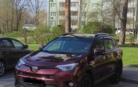 Toyota RAV4, 2018 год, 1 550 000 рублей, 2 фотография