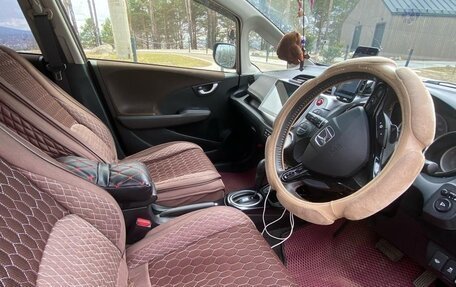 Honda Fit Shuttle I рестайлинг, 2013 год, 1 200 000 рублей, 8 фотография