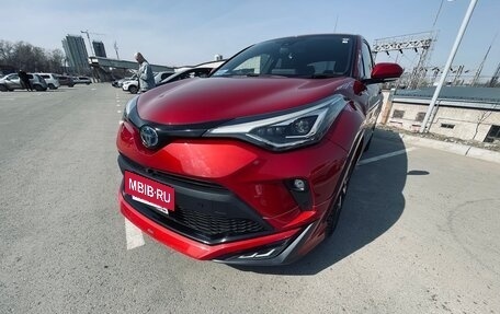 Toyota C-HR I рестайлинг, 2020 год, 2 750 000 рублей, 3 фотография