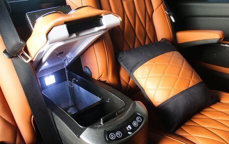 Mercedes-Benz V-Класс, 2023 год, 11 500 000 рублей, 10 фотография