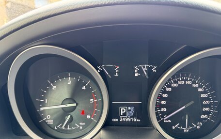 Toyota Land Cruiser 200, 2012 год, 3 500 000 рублей, 8 фотография