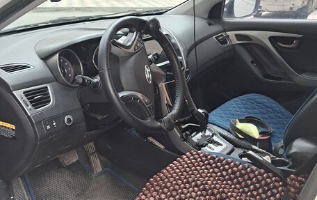 Hyundai Avante, 2012 год, 999 999 рублей, 6 фотография