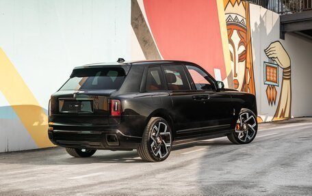 Rolls-Royce Cullinan, 2025 год, 91 000 000 рублей, 8 фотография