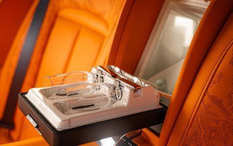 Rolls-Royce Cullinan, 2025 год, 91 000 000 рублей, 38 фотография