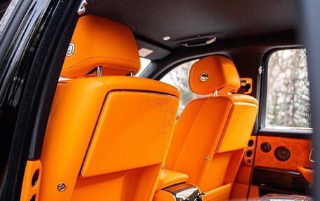 Rolls-Royce Cullinan, 2025 год, 91 000 000 рублей, 33 фотография